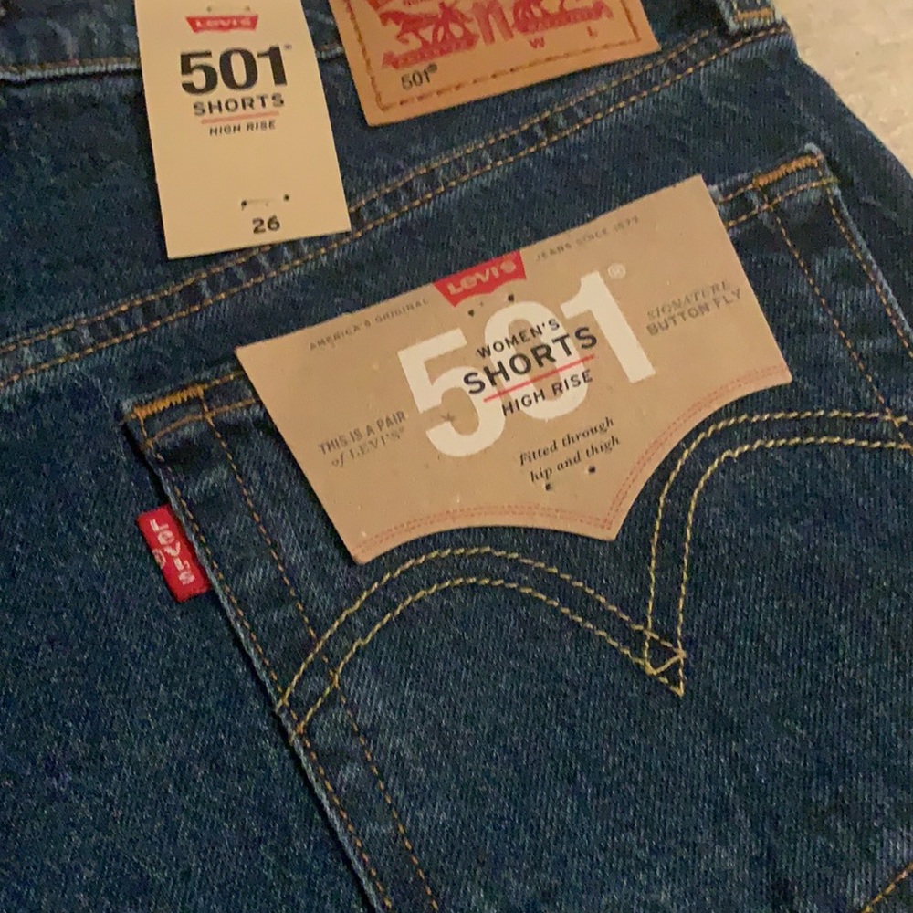 Levi shorts - Picture 3 of 7